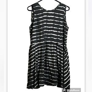 NEUW sleeveless black tie dye drape dress size small